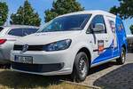 =VW Caddy der Firma ELSPRO-Elektrotechnik, abgestellt auf dem Parkplatz der 2025er Rettmobil in Fulda