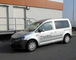 VW Caddy als Dienstfahrzeug der Reederei Scandlines am 22.03.22 im Hafen Rostock