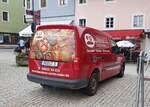 =VW Caddy der Bäckerei ZECHMEISTER steht zur Belieferung der Filiale in Berchtesgaden im Juni 2022