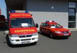 FIAT Ducato ELW (Florian Hanau 1-11-1) und VW Passat KmdoW (Florian Hanau 1-10-1) der Feuerwehr Hanau Mitte am 07.06.15 beim Tag der Offenen Tür