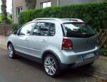 VW CROSS POLO silber / grau geparkt in Herten 31/07/2010