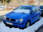 VW-Polo 1.2 wird von einem Teletubbie in Beschlag genommen; 130303