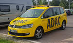 =VW Sharan des ADAC steht im August 2021 in Erfurt