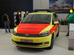 VW Touran NEF am 13.05.16 auf der RettMobil in Fulda