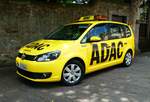 =VW Touran des ADAC steht in Fulda anl.