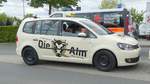 =VW Touran als Taxi unterwegs in Fulda im Mai 2019