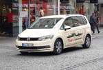 =VW Touran als Taxi unterwegs im September 2020 in Würzburg