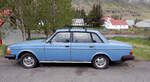 Volvo 244 DL am 28.05.25 in Seydisfjördur.