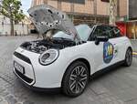=Mini Cooper als Werbetr�ger f�r das KFZ-HANDWERK steht anl.