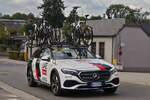 Mercedes Benz E 220d, (W 123), der Radsport Mannschaft UAE, aufgenommen beim Skoda Tour de Luxemburg.