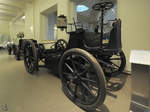 Ein Egger-Lohner C14 von 1899, eines der ersten Elektromobile im Technischen Museum Wien (November 2010)