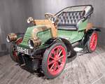 =Adler Motorwagen, Bauzeit 1900 - 1903, 510 ccm, 4,5 PS, 35 km/h.