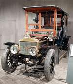 =Adler 8/16 Motorwagen Bauzeit 1904 - 1907, 2798 ccm, 16 PS, 60 km/h, gesehen im EFA Museum in Amerang, 06-2022