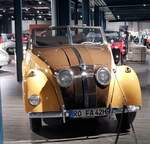 =Adler 2,5 Liter Cabriolet, Bauzeit 1937 - 1940, 2494 ccm, 58 PS, 125 km/h, ausgestellt im EFA Museum in Amerang, 06-2022