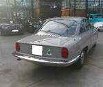 Heckansicht eines Alfa Romeo 2000 Sprint Coupe im Farbton grigio chiaro aus dem Jahr 1961. Classic Remise Düsseldorf am 02.03.2026.