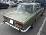 Heckansicht einer Alfa Romeo Berlina 2000. Besucherparkplatz der Retro Classics in Essen am April 2026.