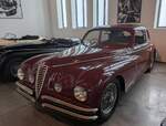 Alfa Romeo 6C 2500. Bei Beginn von WW2, hat die Marke aus Mailand gerade das Modell 6C 2500 (Sei Cilindri) auf den Markt gebracht. Als Alfa Romeo im Jahr 1946 die Produktion wieder aufnimmt, ist der 6C 2500 das erste PKW-Modell, was wieder produziert ...