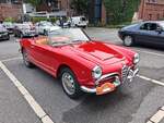 Alfa Romeo Giulietta Spider, gebaut von 1955 bis 1962. Die Alfa Romeo Baureihe 750 wurde bereits im Jahr 1954 vorgestellt. Auf Initiative des USA-Importeurs Maxi Hoffmann (Er war auch der Vision�r zur Entwicklung des Mercedes Benz 190SL) wurde ein Ja ...