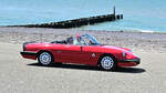  Alfa Romeo Spider, auf dem Damm in  Westkapelle, Walcheren, Zeeland, NL, im Urlaub gesehen. 24. Wasschappelse Oldtimerrit am Samstag, den 20. Juni 2026