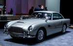 Aston Martin DB5, kommt bekannt vor von den James Bond Filme. Das Auto wurde auf dem Autosalon Genf 2016 fotografiert.