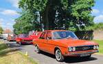 =Audi 100 auf dem Weg zur Oldtimerausstellung bei Schloss Fasanerie, 06-2025