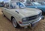 =Audi 75 L, ausgestellt bei der Oldtimerausstellung Blech & Barock bei Schloss Fasanerie, 07-2026
