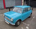 Austin Mini aus dem Jahr 1963 im Farbton powder blue.