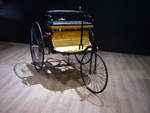 Nachbau des ersten Benz Patent Motorwagen, mit dem die legendäre Bertha Benz im August 1888 die erste Fernfahrt der Automobilgeschichte absolvierte.