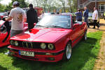 BMW 320i Cabrio, beim Frühlingserwachen Oldtimer-IG Grenzland auf dem Gelände des Sportpark Loherhof Geilenkirchen 1.5.24 