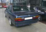 Heckansicht eines BMW 535i A der Baureihe E28 im Farbton arktisblaumetallic aus dem Jahr 1985. Classic Remise Düsseldorf am 03.10.2025.