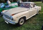 Borgward Isabella Coupe im Farbton elfenbein aus dem letzten Baujahr 1961. Das Isabella Coupe wurde serienm��ig in den Jahren von 1957 bis 1961 produziert. Der Herr Consul Carl. F.W. Borgward hatte urspr�nglich ein solches Coupe auf der Basis der ber ...