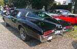 Heckansicht des Buick Riviera im Farbton regal black aus dem Jahr 1972.