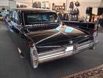 Heckansicht eines Cadillac Fleetwood 75 aus dem Jahr 1965 aus prominentem Erstbesitz.