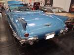 Heckansicht eines Cadillac Series 62 Eldorado Biarritz Convertible im Farbton tahoe blue aus dem Jahr 1957. Techno Classica Salon in Dortmund am 25.09.2026.