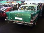 Heckansicht eines Chevrolet Series 2400C Bel Air Del Ray Hardtop Sport Coupe des Jahrganges 1957 in der Farbkombination laurel green/cascade green. Techno Classica Essen am 13.04.2023.