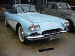 Chevrolet Corvette C1 Roadster des Modelljahres 1960 im Farbton light blue.