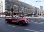 Flotter Flitzer(Chevrolet Corvette 1958�r) im Bereich des M�nchner Hauptbahnhofes ;110329