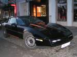 Chevrolet Corvette-C4, steht kurz vor Ladenschlu� am unteren Ro�markt in Ried i.I.;091107