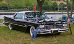  Chrysler Imperial Crewn, aufgenommen beim US Car treffen in Stadtbredimus.