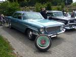 Chrysler Saratoga im Farbton dawn blue. Das Auto stammt aus dem Jahr 1962. Oldtimertreffen Nordsternpark Gelsenkirchen am 24.06.2018.