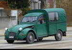Oldtimer Citrone 2 CV unterwegs in der Stadt Solothurn am 23.11.2025