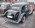 Heckansicht eines Citroen 11CV BN aus dem Jahr 1956.
