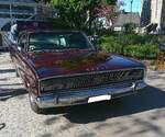 Dodge Charger der Modelljahre 1966 und 1967. Das Coupe Charger basierte auf dem Fahrgestell des Coronet.. Der Kunde konnte zwischen vier verschiedenen V8-Motorisierungen w�hlen: 5211 cm� und 230 PS, 6276 cm� und 325 PS, 6980 cm� und 425 PS, sowie dem ...