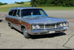 Ein Dodge Monaco Kombi zu Besuch am Oldtimer Treff auf den Areal des Flugplatz in Bleienbach am 14.06.2026