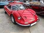Dino 246GT, gebaut in den Jahren von 1969 bis 1973. Im Jahr 1966 gr�ndete Enzo Ferrari die Marke Dino. Das unabh�ngige Unternehmen wurde, nach seinem im Alter von 24 Jahren verstorbenen Sohn Alfredino 'Dino', benannt. 1969 erschien der harmonisch gez ...