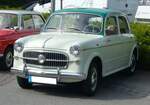 Fiat 1100-103E von 1956. Das Modell wurde 1953 als  Nuova Millecento  vorgestellt. Durch seine Pontonform hob er sich schon rein optisch vom Vorgängermodell, das bereits 1937 vorgestellt wurde ab. Nur im Modelljahr 1956 gab es das abgelichtete Modell 1100-103E. Der Vierzylinderreihenmotor hat einen Hubraum von 1089 cm³ und leistet 40 PS. Oldtimertreffen Glandorf am 14.05.2017.