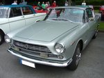 Fiat 2300S Coupe. 1961 - 1968. Das von Ghia gezeichnete Coupe wurde auf dem Turiner Autosalon 1960 vorgestellt und ging ab 1961 in Serie. Bis 1964 gab es das Coupe als 2300 und 2300S. Beide Versionen hatten einen 6-Zylinderreihenmotor mit 2279 cm³. Der 2300 leistet 105 PS der 2300S 136 PS. Nach den Werksferien 1964 wurde nur noch der 2300S produziert. Oldtimertreffen an der Krefelder Pferderennbahn am 12.06.2016.