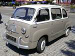 Fiat 600, gesehen in Breisach am Rhein, Aug.2026