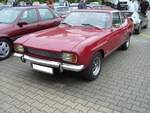 Ford Capri I. 1969 - 1973. Der Capri wurde im Januar 1969 vorgestellt. Bei seiner Einführung waren drei V4-motoren mit 1.3l, 1.5l und 1.7l und zwei V6-motoren mit 2.0l und 2.3l Hubraum lieferbar. Der abgelichtete Capri ist ein 1700 GT im Farbton drachenrot. Er stammt aus dem Jahr 1969 und ist mit dem 1699 cm³ großen V4-motor mit 75 PS motorisiert. Der 1700 GT kostete 1971 DM 8900,00. Oldtimertreffen Nordsternpark Gelsenkirchen am 24.06.2018.