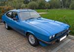 Ein rechts gelenkter Ford Capri 3 3.0S im Farbton corsica blau aus dem Jahr 1979. Der 'neue' Capri 3 kam im Sommer 1978 auf den Markt und blieb bis 1984 im Programm von Ford/Deutschland. Ford/GB produzierte den Capri noch bis 1986 nur f�r den heimisc ...